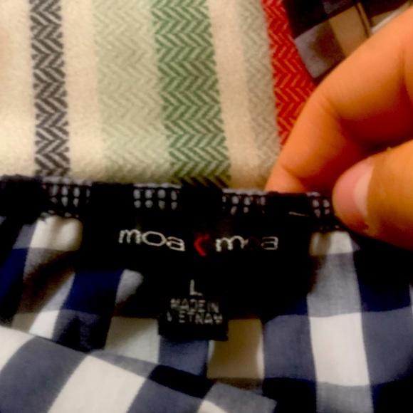 Plaid ruffle strap crop top with buttons size large - Picture 2 of 5